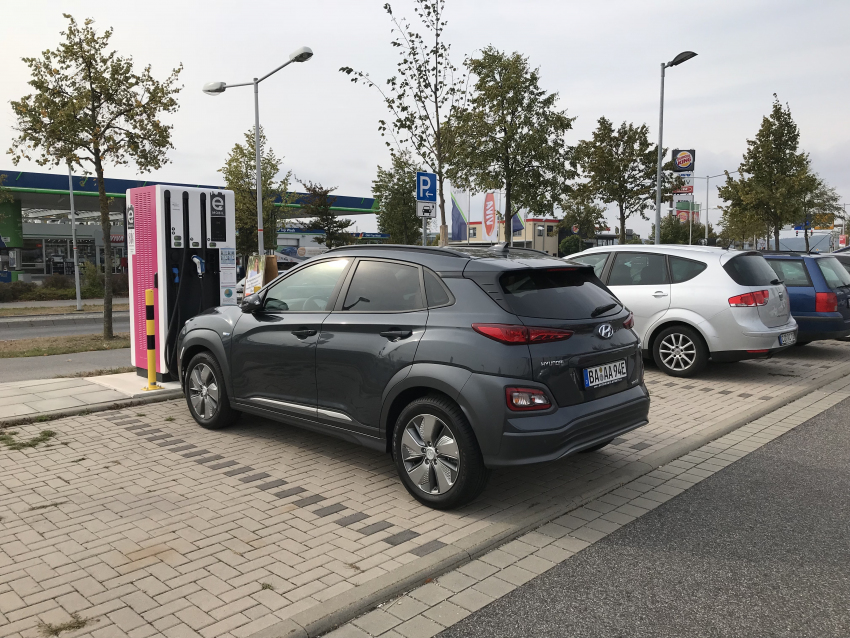 Hyundai Kona an Ladestation